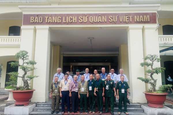 Hành Trình Về Nguồn: Những kỷ niệm đẹp của Đoàn Cựu chiến binh tỉnh Bắc Ninh tại Làng Hữu Nghị